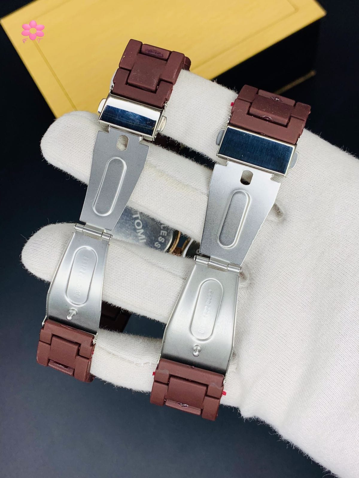 Tomi Analog Watch | Steel Strap| Couple watch{MAROON}