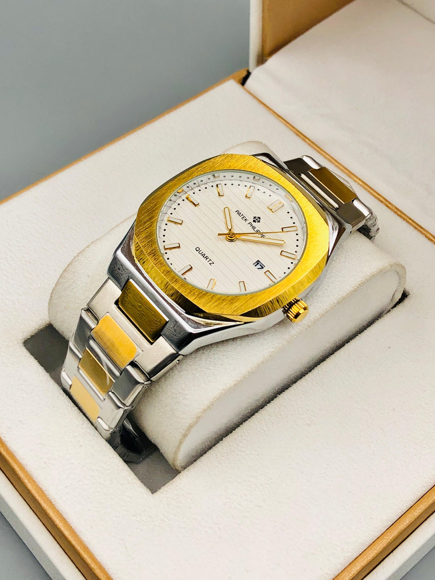 Patek Philippe replica Watch | Steel Chain | Date