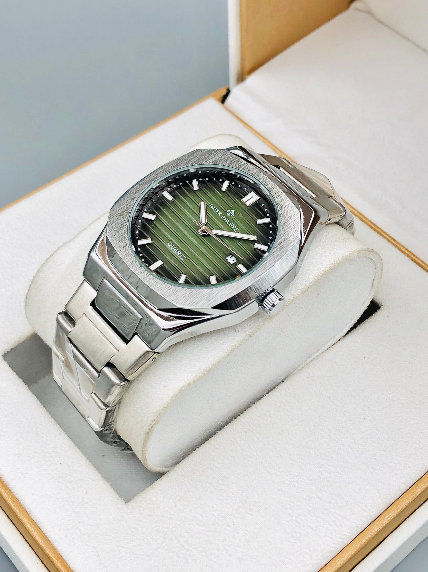 Patek Philippe replica Watch | Steel Chain | Date