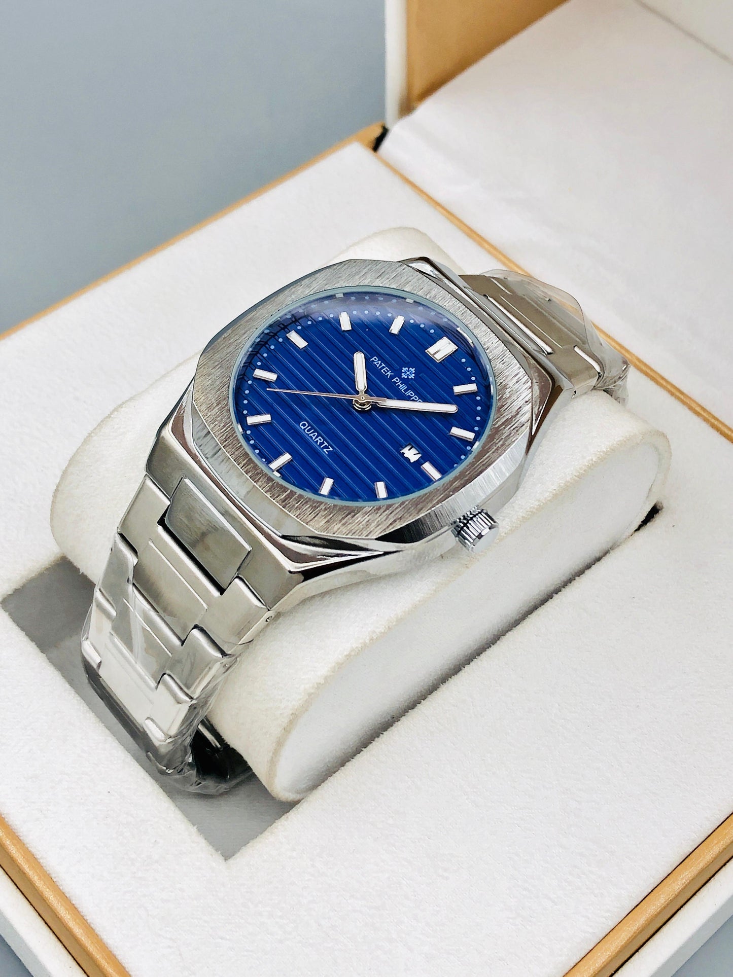 Patek Philippe replica Watch | Steel Chain | Date