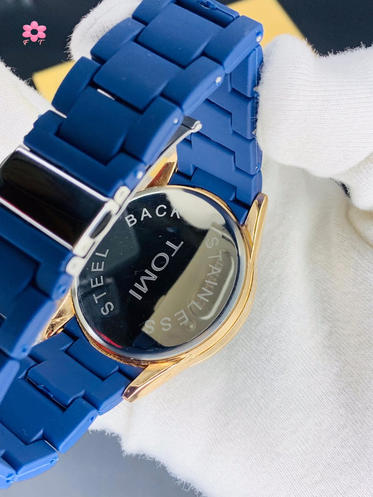 Tomi Analog Watch | Steel Strap| Couple watch{MAROON}